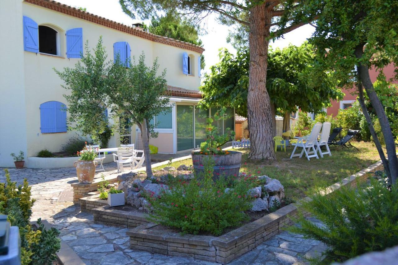 La Perle De Ceylan Hotel Montagnac  Exterior foto